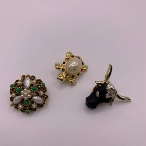 Lot of 3 vintage pins